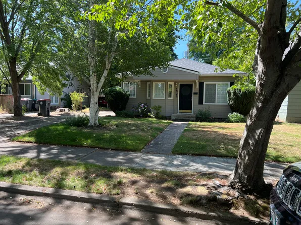 1008 Queen Anne Ave, Medford, OR 97504