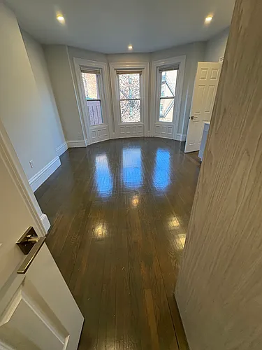 225 Newbury St #2G Photo 1