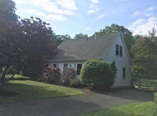 37 Jenks St, Amherst, MA 01002