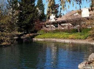 57 Fountain Grove Cir, Napa, CA 94558