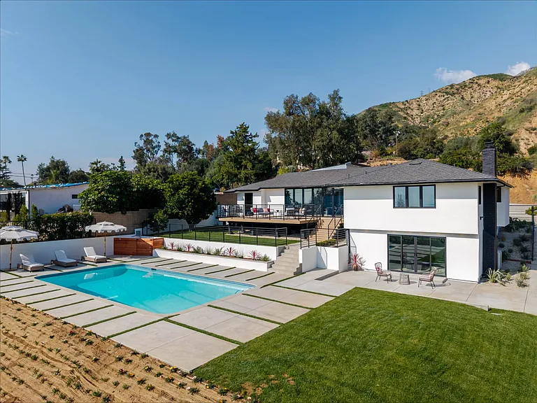 1764 E Loma Alta Dr — Photo 60