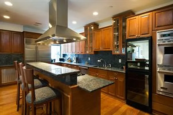 Sold by Douglas Elliman | media 21