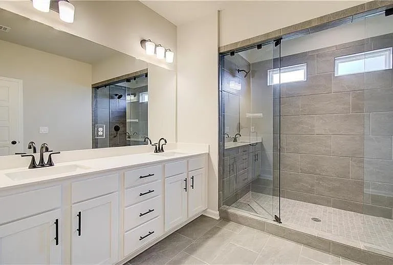 4654 Cypress Landing Way — Photo 16