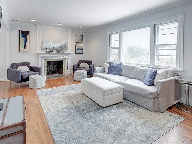 441 Boston Post Rd — Photo 2