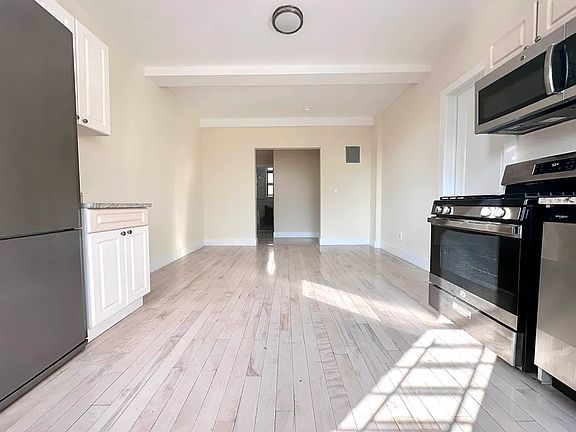 2nd image of 4101 Broadway #7B