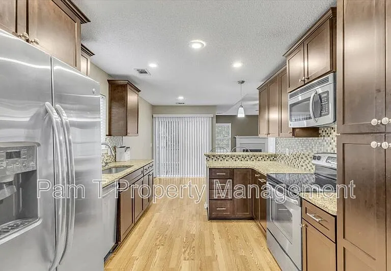 8 Rivermarsh Ct — Photo 8