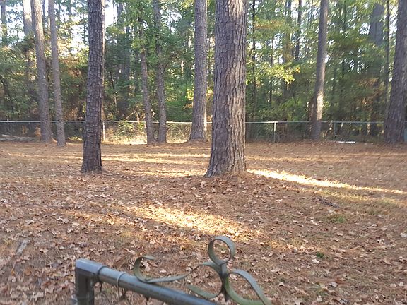 4th image of 504 Whispering Pine Cir