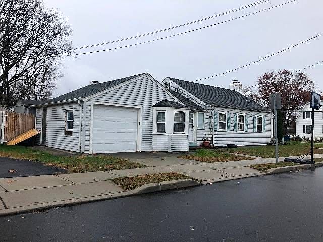 2nd image of 800 Lee Ave