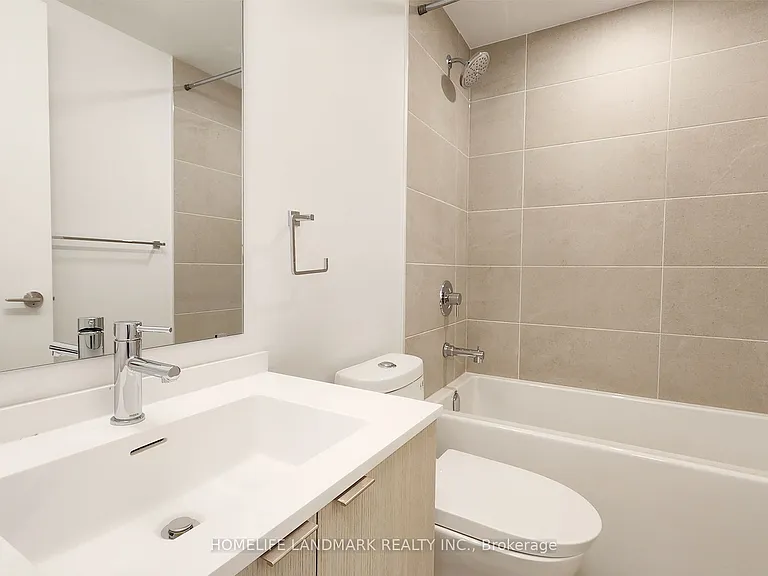 100 Queen St E #1005 — Photo 16