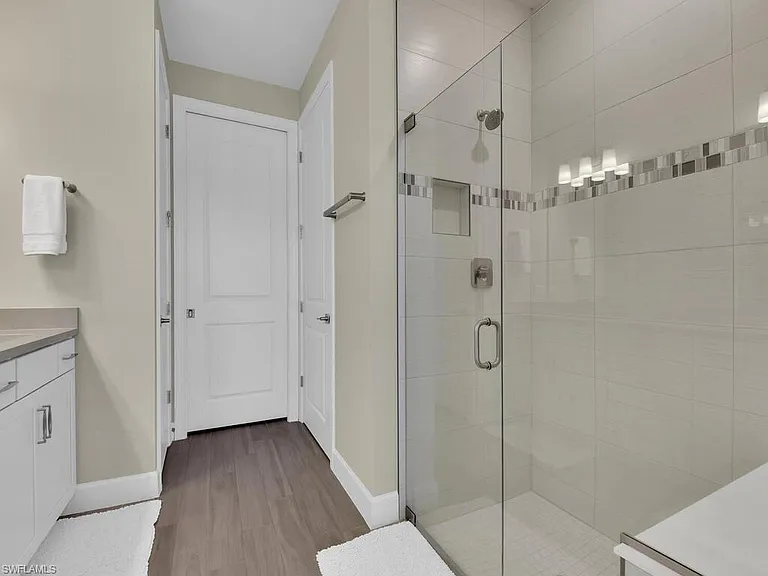 11694 Canal Grande Dr — Photo 21