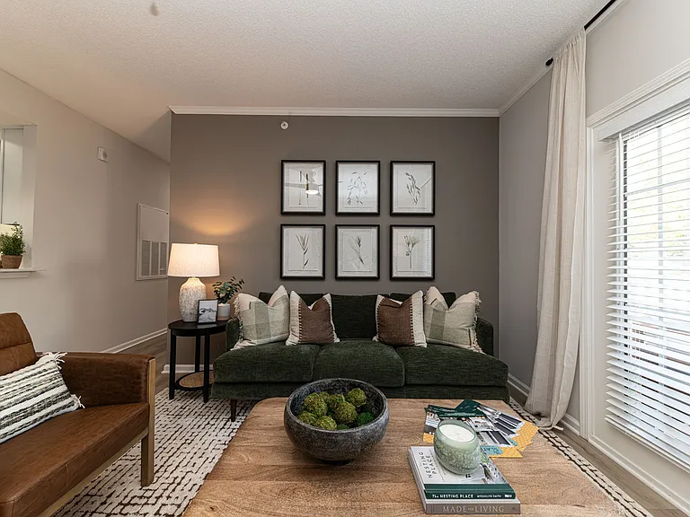 Spacious living room