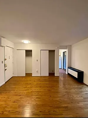 Rented by Avenues Real Estate | media 14