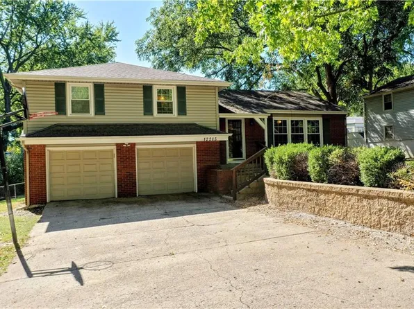 12205 E 49th St S, Independence, MO 64055