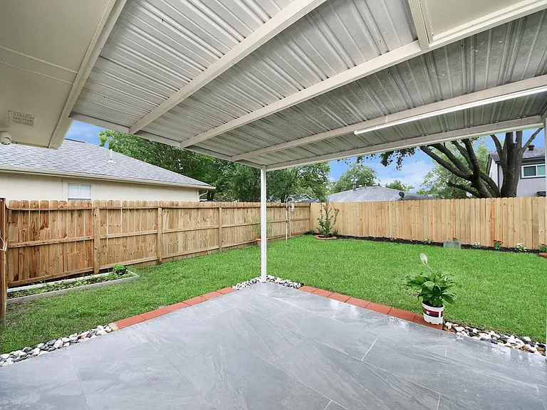 16215 Cypress Trace Dr — Photo 28