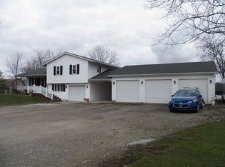 13801 Houk Rd, Monroeville, IN 46773