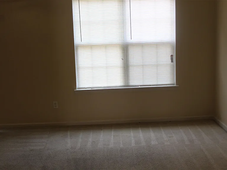 672 Georgetown Ct — Photo 12