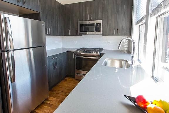 4th image of 1228 W Diversey Pkwy APT 2F