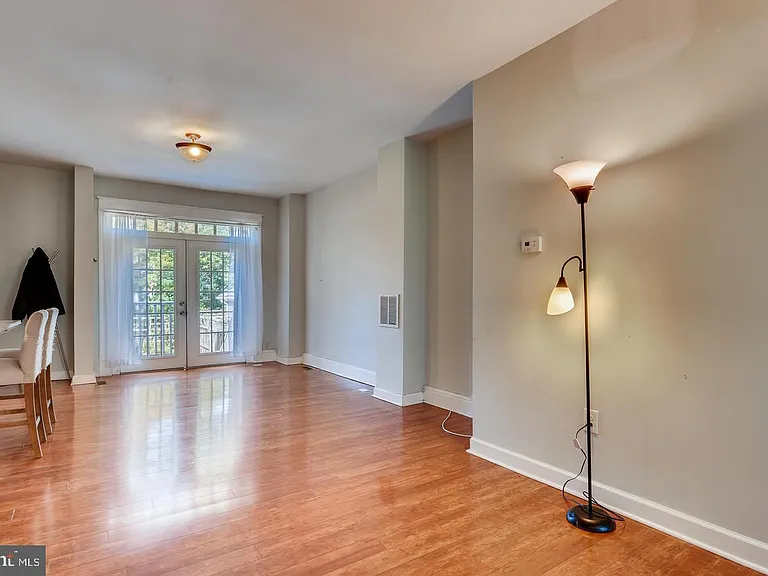 3610 Greenmount Ave — Photo 5