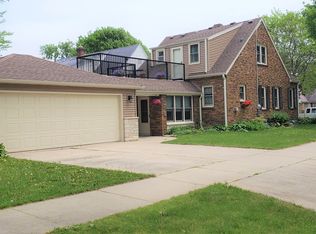 418 W Parkway Blvd, Appleton, WI 54911