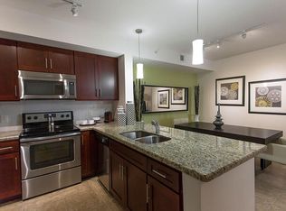 1160 E Signature Dr, Davie, FL 33314