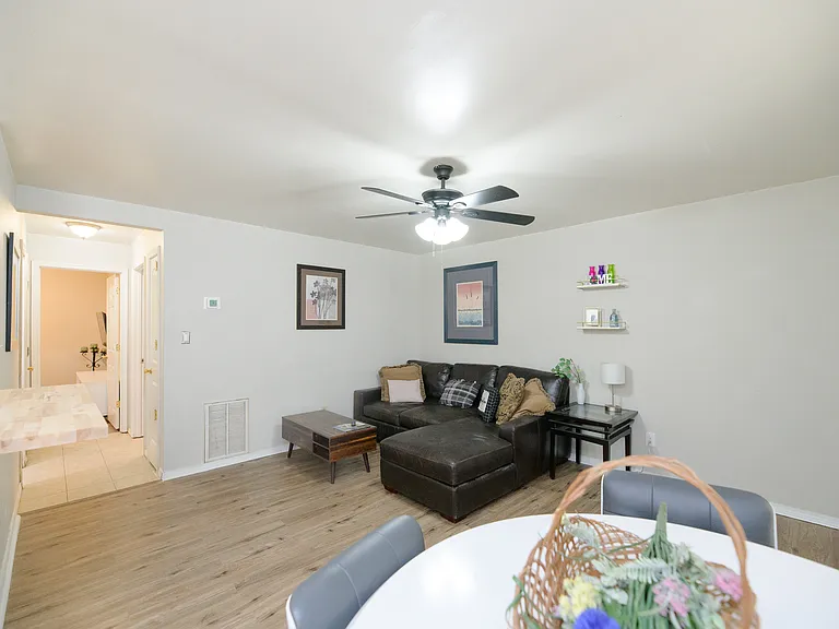 834 C Ave — Photo 15
