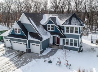 5185 Ranchview Ln N, Plymouth, MN 55446