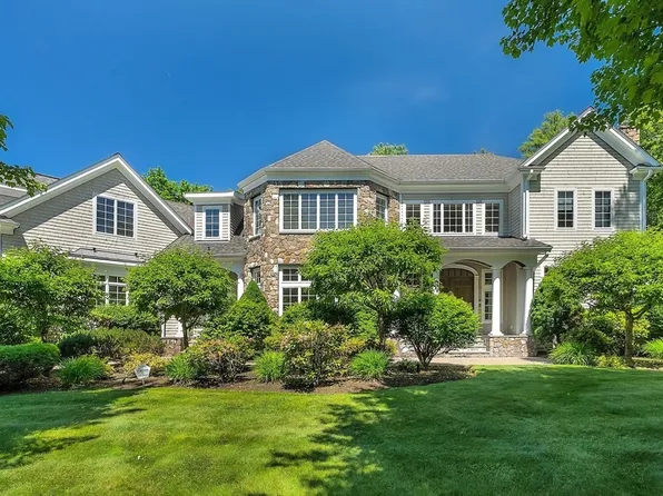 1 Stonefield Ln, Wellesley, MA 02482
