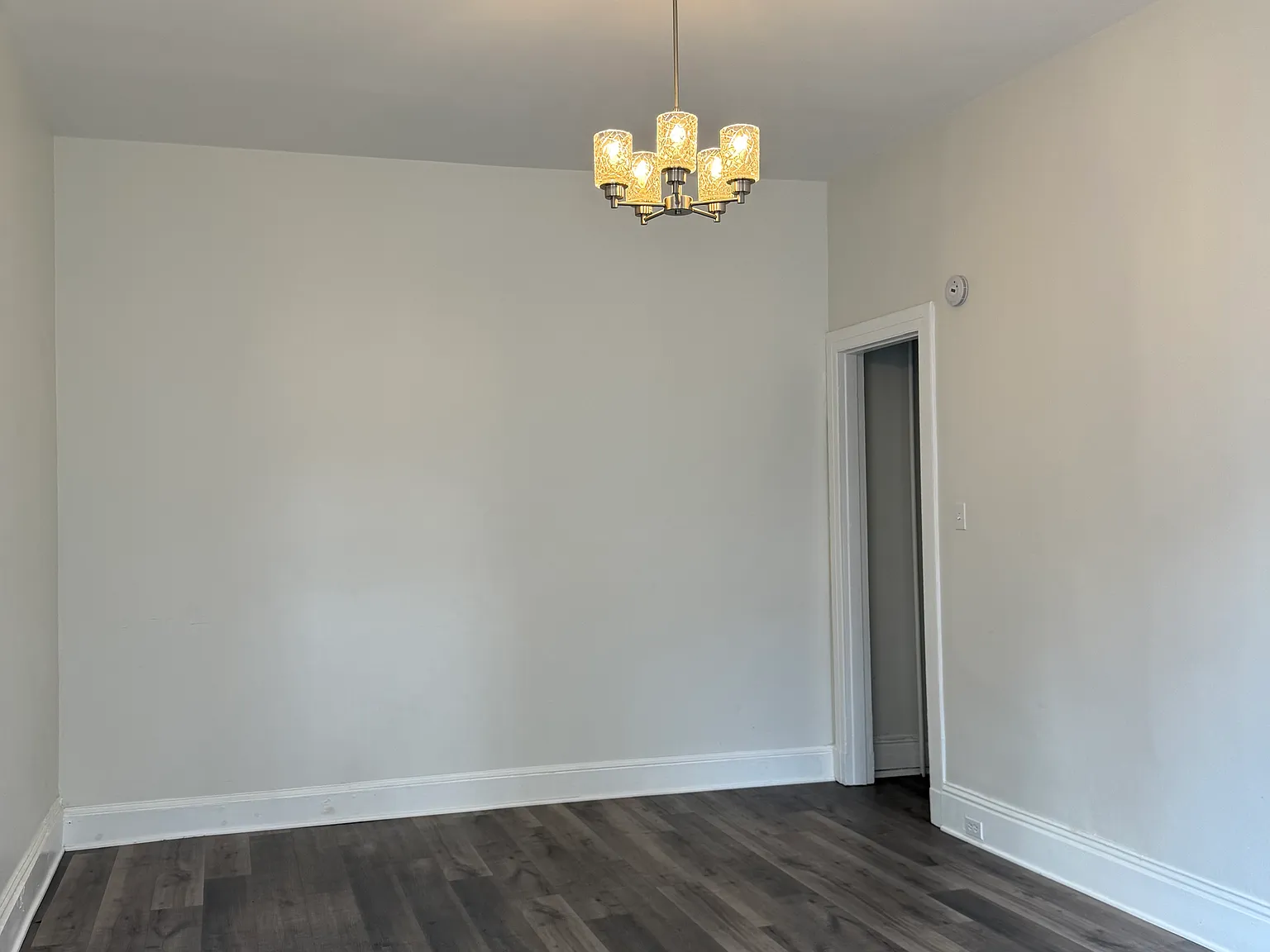 1 bed, 850 sqft, $1,095 — Photo 4