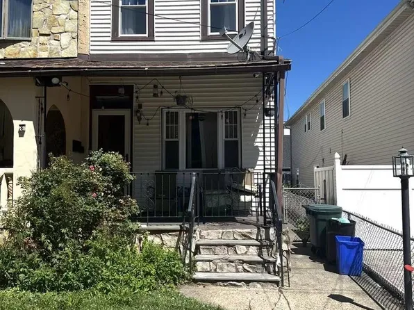 8072 Craig St, Philadelphia, PA 19136