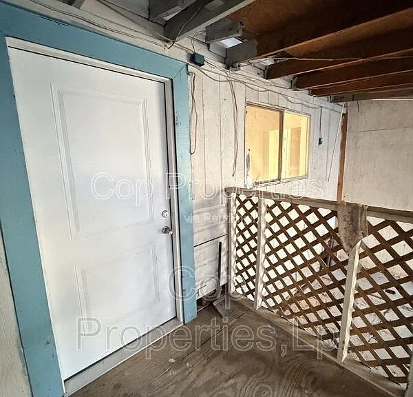 1222 Brighton Ave #B — Photo 2