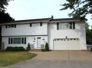 2920 Logan Dr, Erie, PA