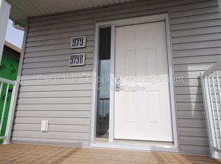979 40th Ave N, Lethbridge, AB T1H6B7