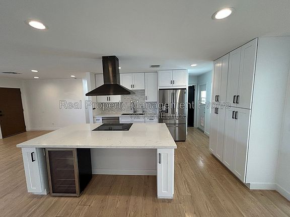 5th image of 8631 E Jackrabbit Rd