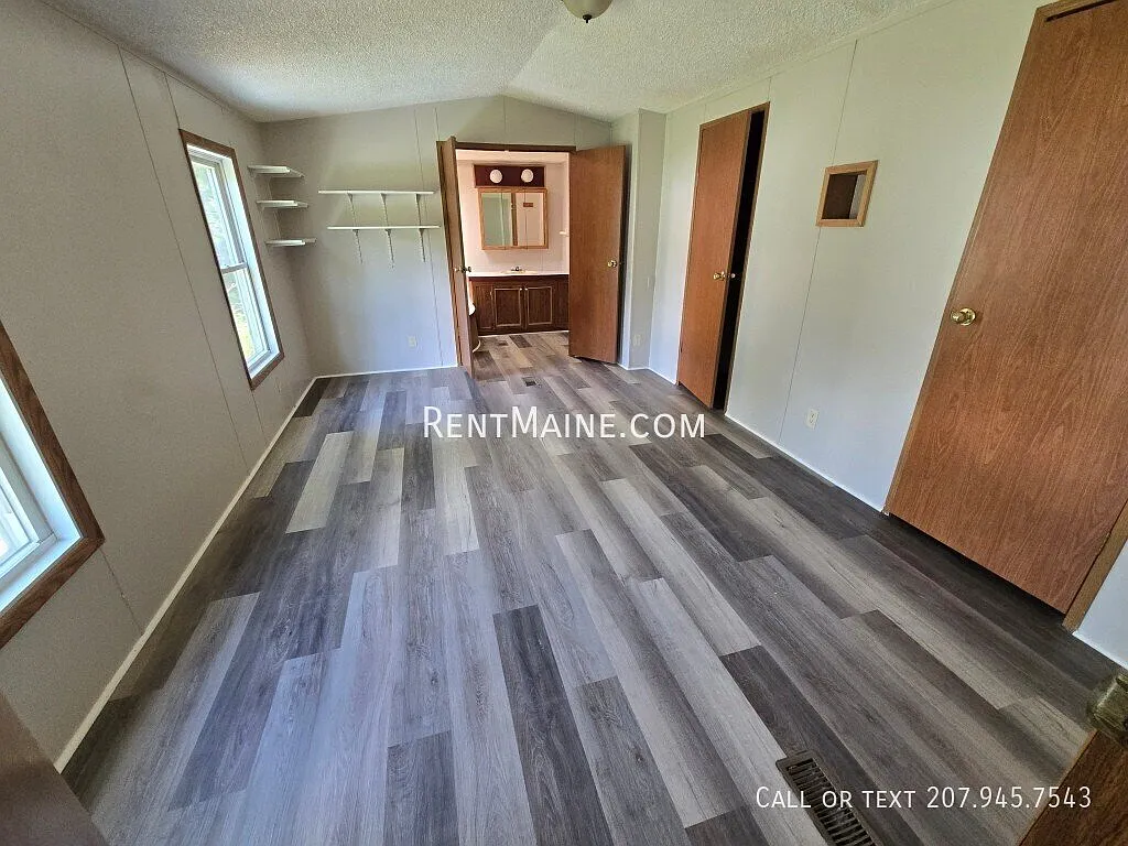 3 bed, 1064 sqft, $1,250 — Photo 4