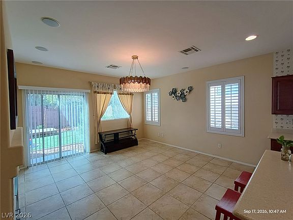 5th image of 6783 Powell Ridge Ct #0