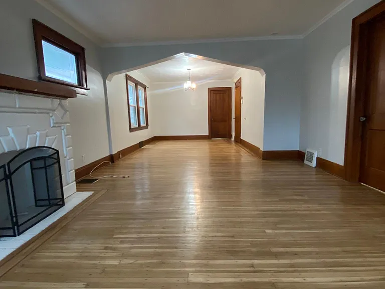 430 Highgate Ave #LOWER — Photo 11