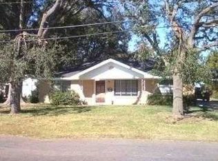 3223 34th St, Port Arthur, TX 77642
