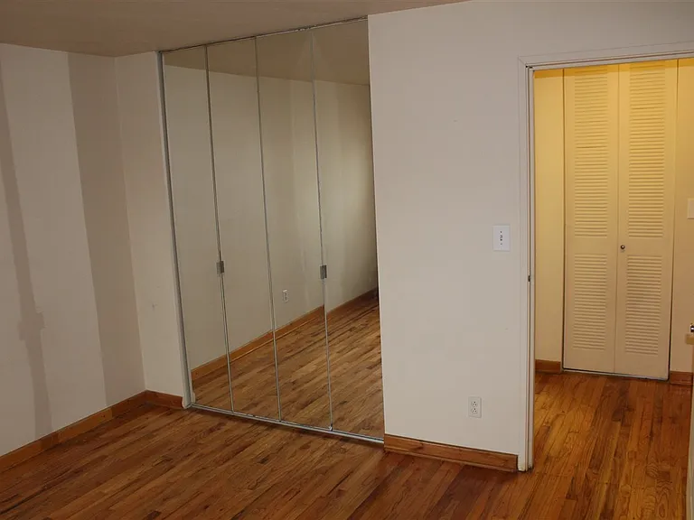6713 Polk St #6 — Photo 33