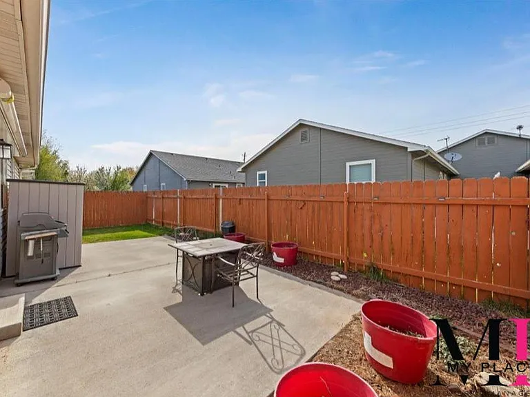 1331 NE Brenda Dr — Photo 20