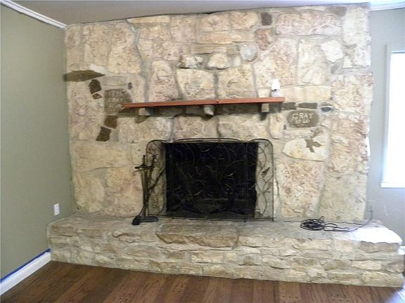 3rd image of 714 County Road 1743