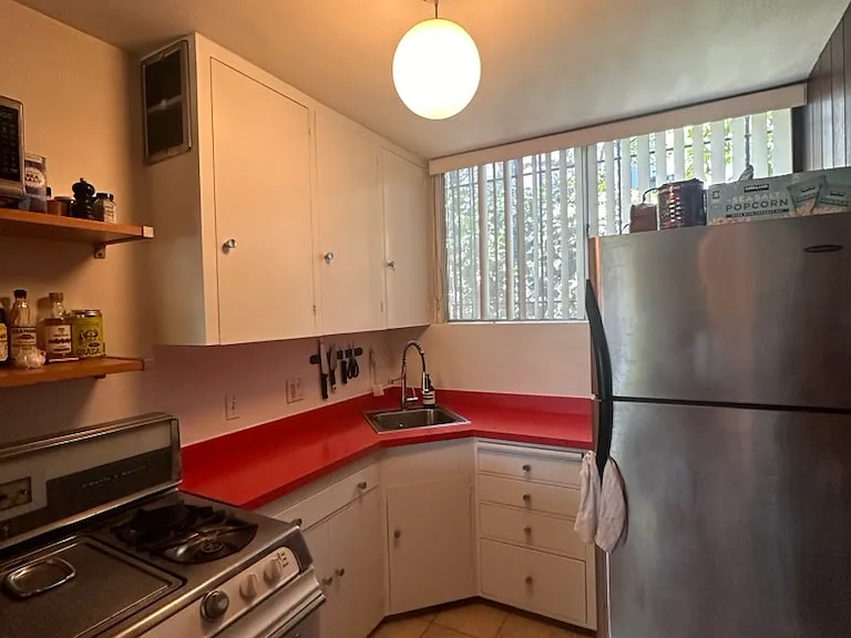 2957 Effie St — Photo 8