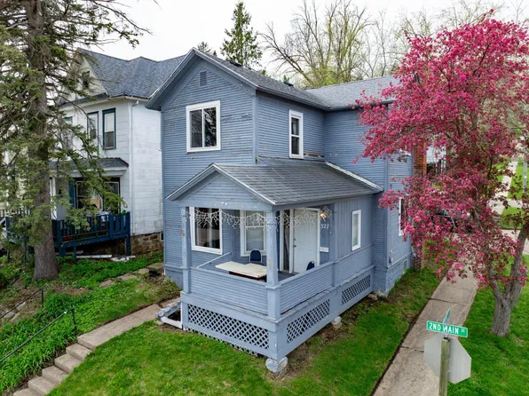 327 2nd Main St, Elroy, WI 53929
