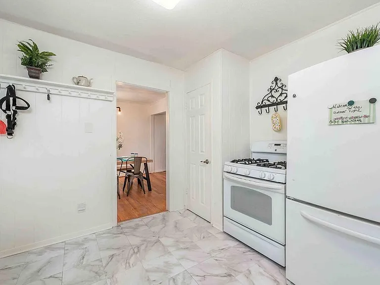 505 Bolton Ave — Photo 8