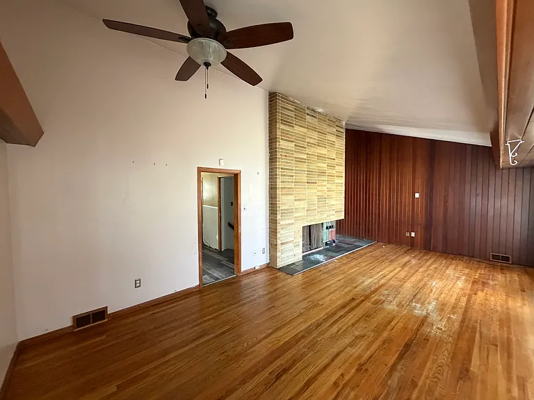 20140 Marlowe St — Photo 3
