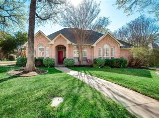 7200 Forestburg Dr, Arlington, TX 76001
