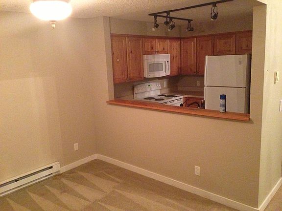 Dining & Kitchen