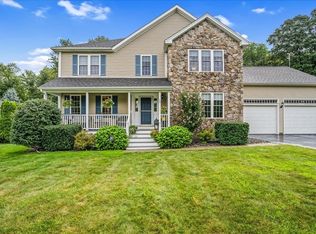 19 Hilltop Farm Rd, Auburn, MA 01501