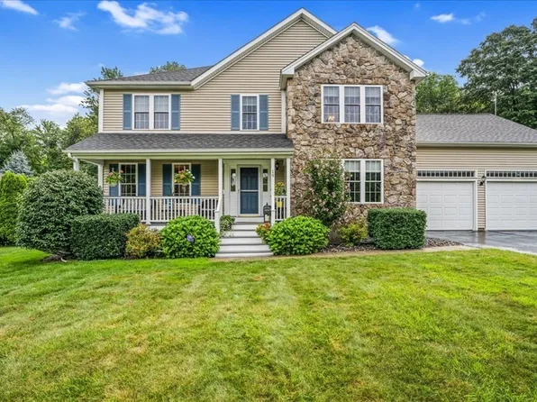 19 Hilltop Farm Rd, Auburn, MA 01501