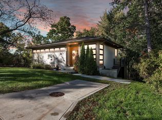 530 S Maple St, Saugatuck, MI 49453