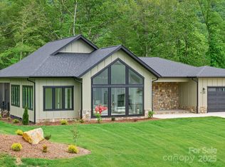 90 Bridgeway Dr #25, Candler, NC 28715